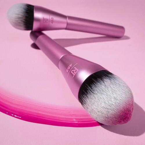 Real Techniques Power Pigment Blush Makeup Brush 0129